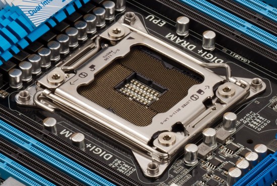 Chip của Intel trong tương lai sẽ được hàn thẳng vào bo mạch chủ?