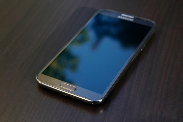 Samsung Galaxy Note II sắp có đối thủ đến từ Huawei