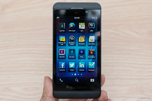 Z10 tên mã của chiếc smartphone L-Series đầu tiên chạy BlackBerry 10