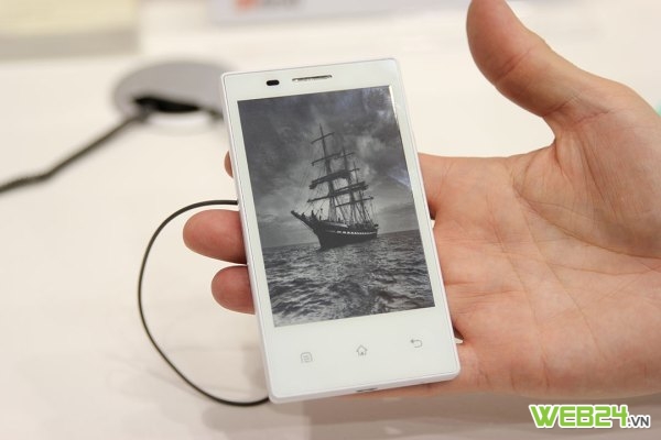 Smartphone 3G giá rẻ sử dụng mực điện tử ra mắt tại MWC