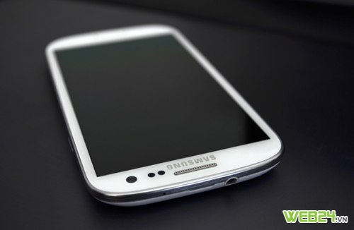 Galaxy S IV là sản phẩm cuối cùng 'núp bóng' Apple