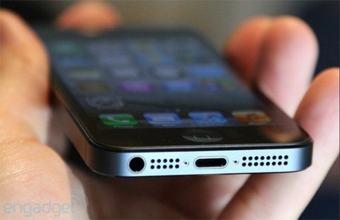 iPhone 5 độc tôn sức mạnh trước các đối thủ