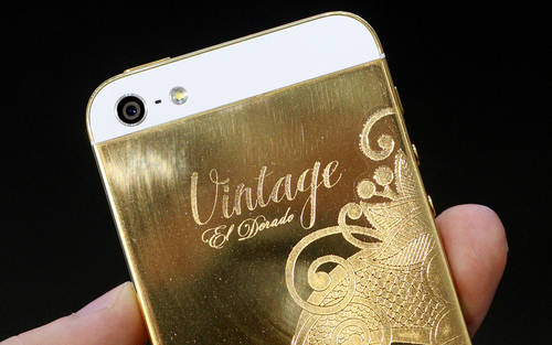 iPhone 5 mạ vàng 24K thủ công tại Việt Nam
