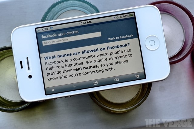 su-dung-ten-gia-tren-facebook-cuoc-chien-chua-co-hoi-ket su-dung-ten-gia-tren-facebook-cuoc-chien-chua-co-hoi-ket